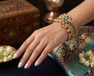 Elegant Gold-Toned Bangle - 1 piece