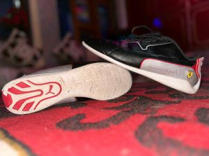 Original Puma Ferrari Sneakers