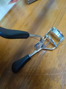Eyelash Curler