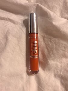 Essence Extreme Shine Lip Gloss