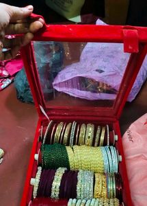 Elegant Set of Bangles with bangle box 🎁