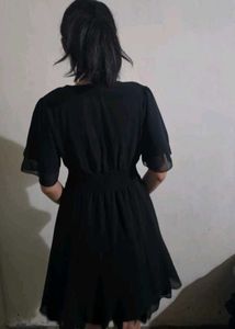 Elegant Black Short Sleeve Dress