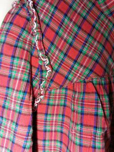Chic Red Plaid Kurta with Lace Trim