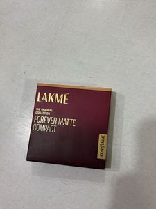 Lakme Forever Matte Compact
