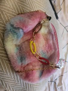 Fuzzy Tie-Dye Crossbody Bag and free set