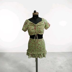 Floral Print Crop Top & Skirt Set