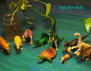 Figure Set + 1 surprise animal