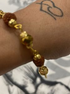 Elegant Rudraksha &amp; Gold Tone Bracelet