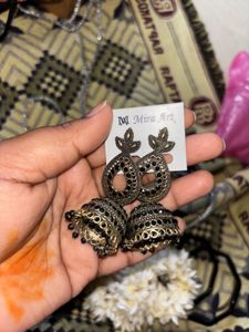 Mira Art Jhumka Earrings