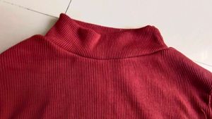 Maroon Ribbed Mock Neck Top