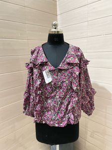 Oversized Floral Print Ruffle V-Neck Top