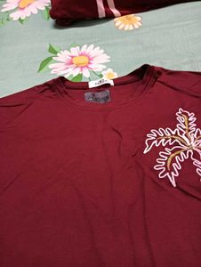 Maroon T-shirt for women