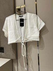 SHEIN White Tie-Front Crop Top
