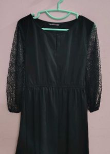 Elegant Black Lace Sleeve Dress