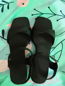 Stylish Black Sandals for Women