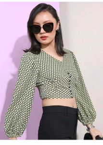 Stylish Geometric Print Crop Top