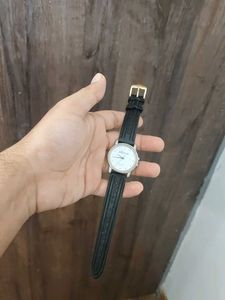 Classic Black Strap Wristwatch