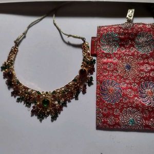 Golden,kunxan Necklace with Stones