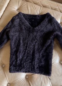 WINTER WEAR ! Cozy Black Fuzzy V-Neck Sweater
