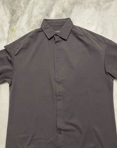 Men's Classic Collared Shirt
