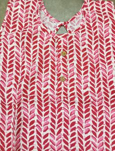 New Sleeveless Kurti