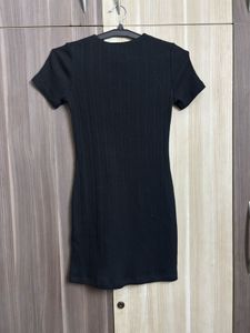 16 H&amp;M Ribbed Lace-Up Dress