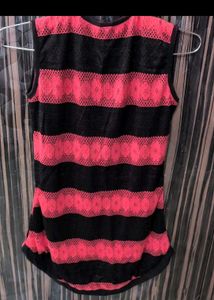 Stylish Black &amp; Pink Striped Sleeveless Top