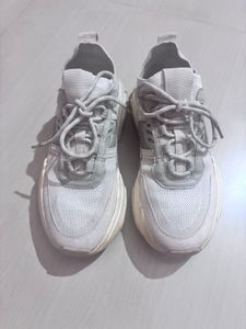 Stylish Gray Chunky Sneakers