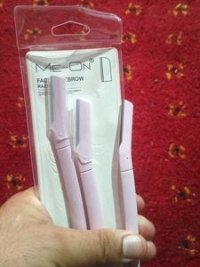 ME-ON Face &amp; Eyebrow Razors (3 pcs)
