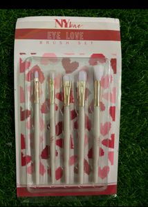 Ny Bae Eye Love Brush Set