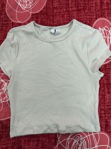 H&M cropped beige top