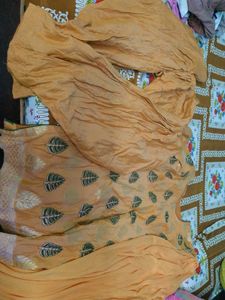 Beautiful Leaf Print Kurta
