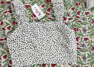 Chic White &amp; Black Polka Dot Crop Top