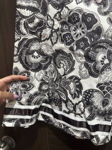 Floral Black And white Printed Skirt