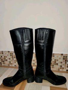 Classic Black Leather Knee-High Boots