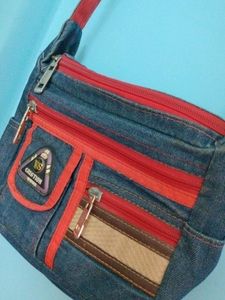 Girls/Women 's Blue Denim Sling Bag