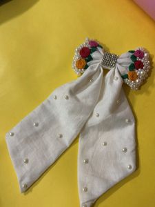 Elegant Pearl & Floral Hair Bow
