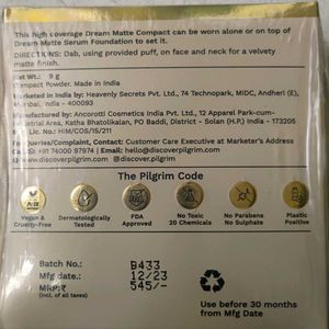 Pilgrim Dream Matte Compact Powder With SPF 25