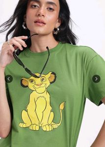 Cute Simba Graphic T-Shirt