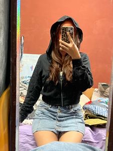 Black Cropped Zip-Up Hoodie