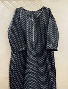 Stylish Black & White Patterned Kurta
