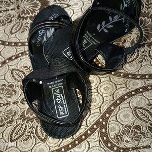 💥Today's Offer, Beautiful Black Sandles