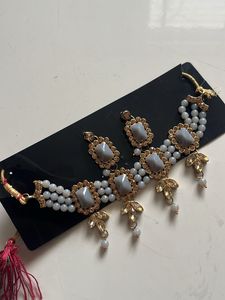 Elegant Grey & Gold Choker Set
