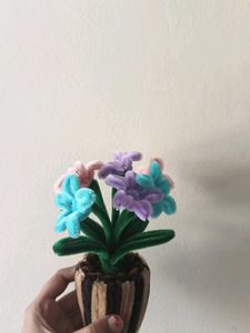 Pipe Cleaner Flower Pot