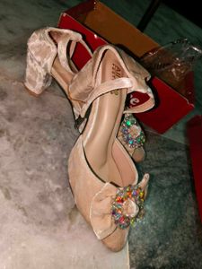 Elegant Velvet Bow Heels with Gemstone Detail