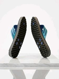 Comfortable Blue &amp; Teal Flip-Flops