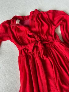 👩🏻‍🦰Girls Dress - 7/8yrs - Used
