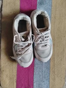stylish pink  Bata Sneakers for girls 🩷