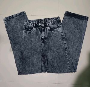 Gray Wide-Leg Denim Jeans