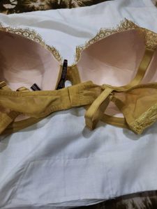 VS Lace Padded Bra